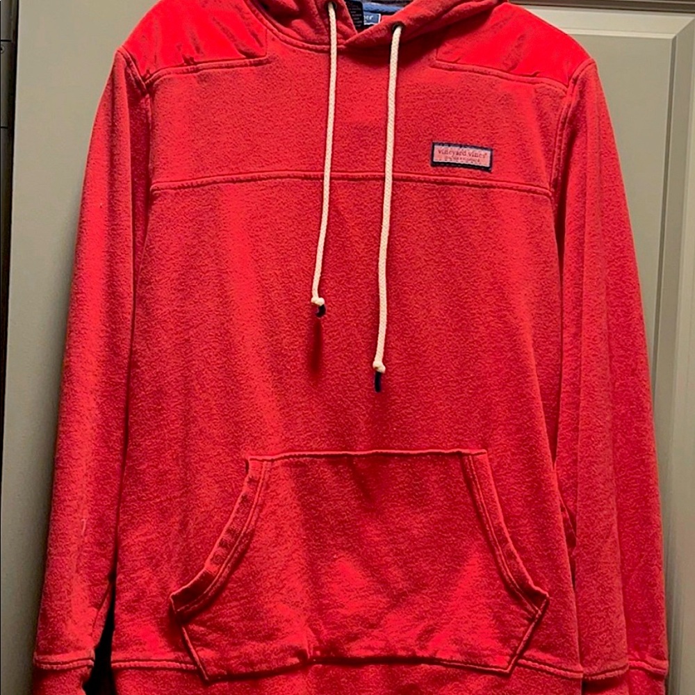 🚨 Rare Vineyard Vines Hoodie 🚨